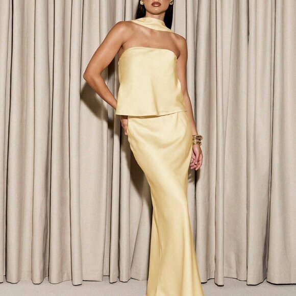 Yellow Elegant Women's Strapless Bardot Top & Maxi Skirt Coord set - Picture 1 of 8